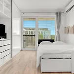 Apartamento Modern With Ac, Balcony & Free Parking Bratislava