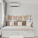 Modern With Ac, Balcony & Free Parking * Bratislava
