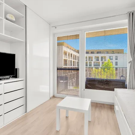 Modern With Ac, Balcony & Free Parking Apartment Bratislava