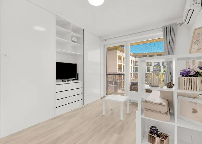 Slnecnice With Parking And 24 Hour Check In Apartament Bratislava