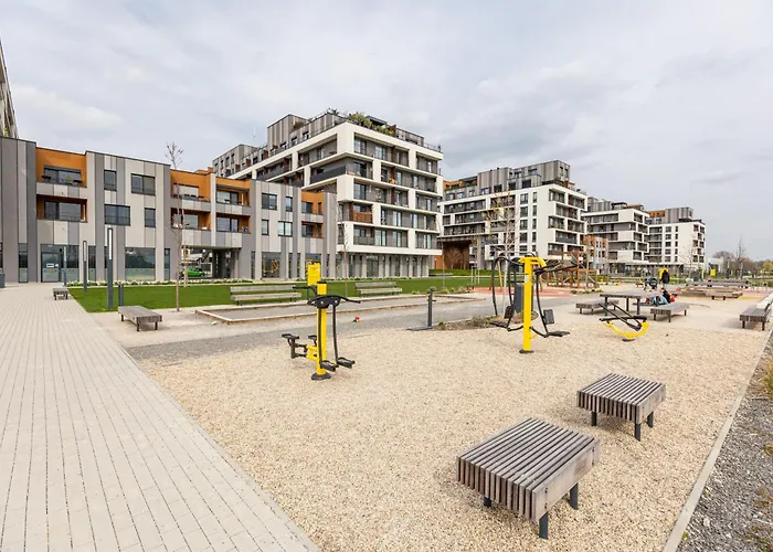 Slnecnice With Parking And 24 Hour Check In * Bratislava