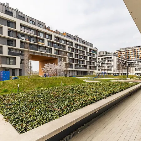 Modern With Ac, Balcony & Free Parking Lejlighed *