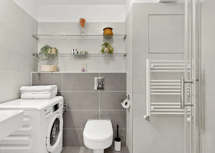 Slnecnice With Parking And 24 Hour Check In Apartmán Bratislava