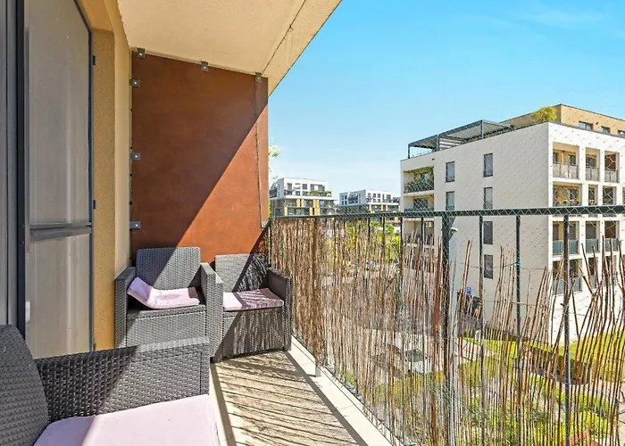 Slnecnice With Parking And 24 Hour Check In