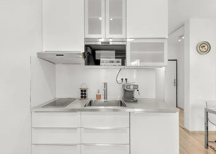 Slnecnice With Parking And 24 Hour Check In Apartmán Bratislava